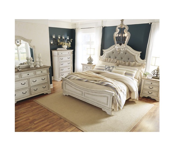 Raelyn King Bedroom Set